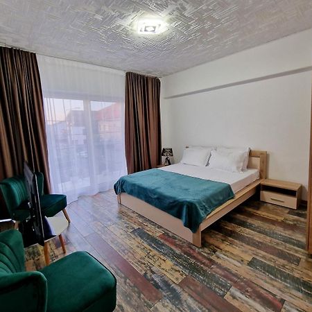 5 Bedrooms Luxury Apartment Villa Bucarest Esterno foto