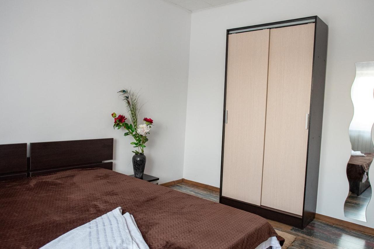 5 Bedrooms Luxury Apartment Villa Bucarest Esterno foto