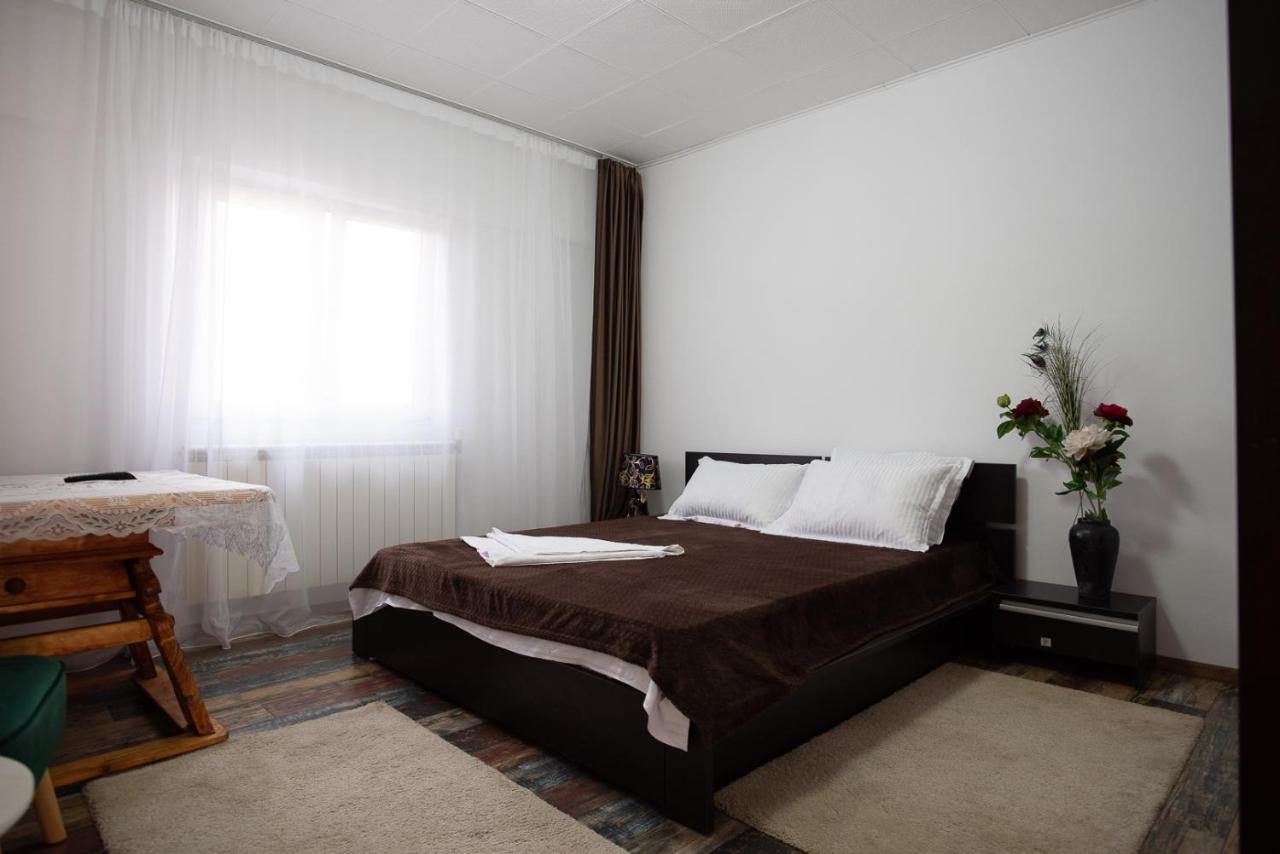 5 Bedrooms Luxury Apartment Villa Bucarest Esterno foto