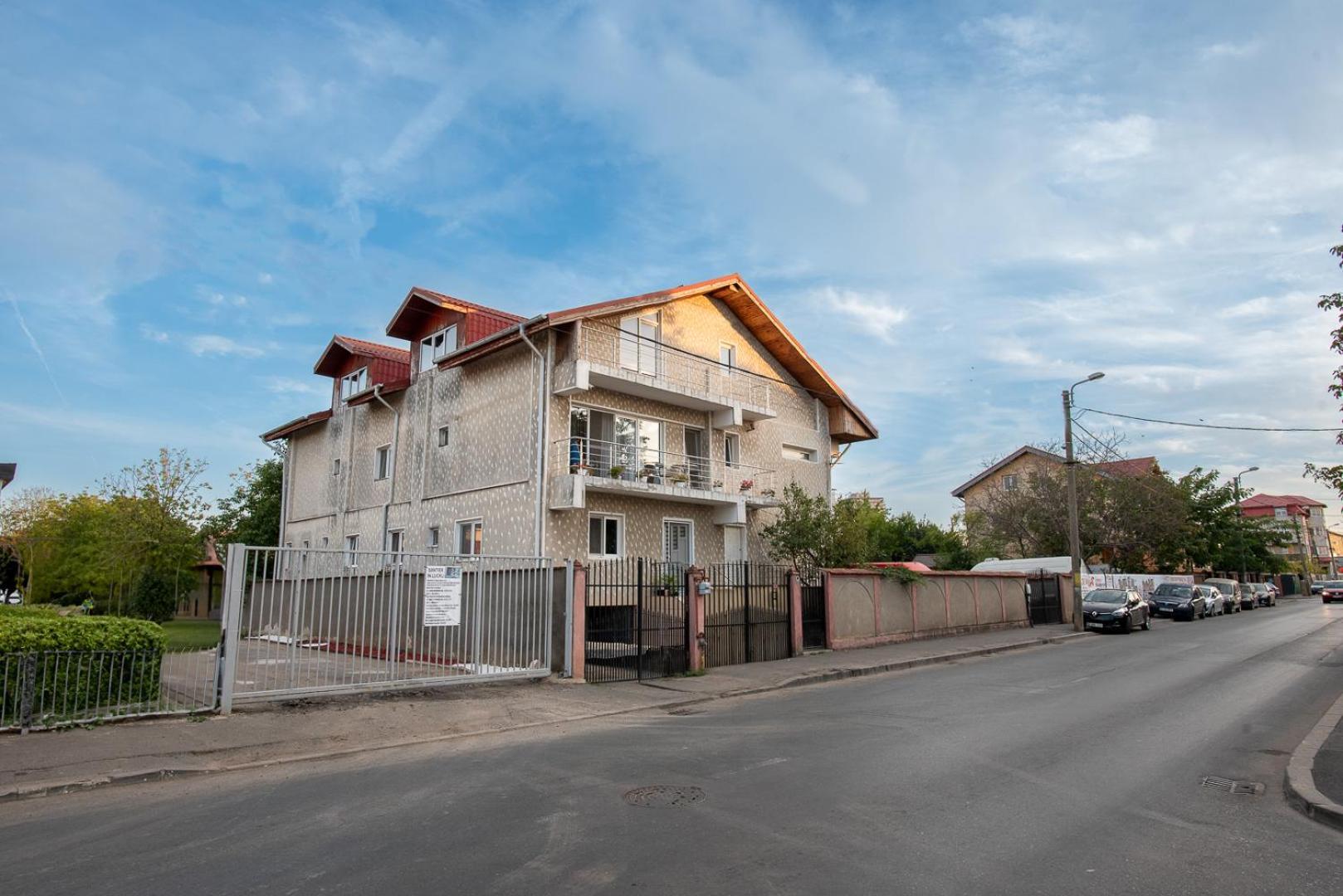 5 Bedrooms Luxury Apartment Villa Bucarest Esterno foto