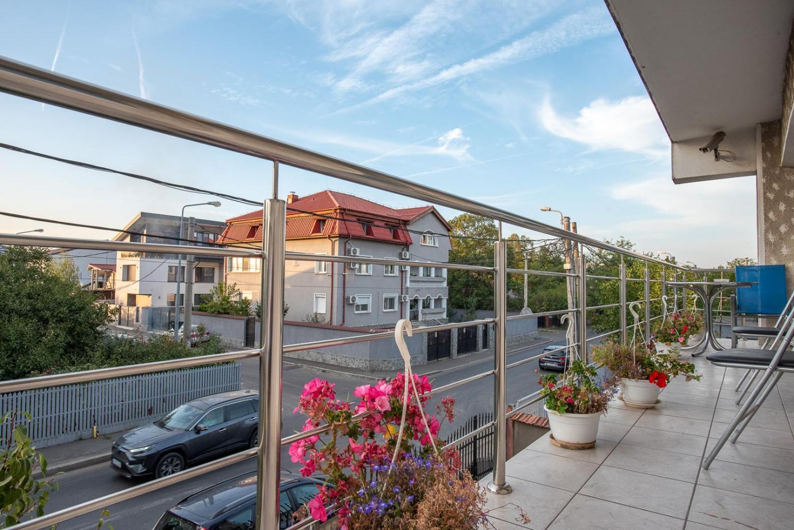 5 Bedrooms Luxury Apartment Villa Bucarest Esterno foto